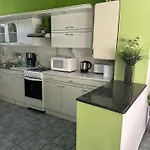 Viktor Apartmanhaz Lejlighed