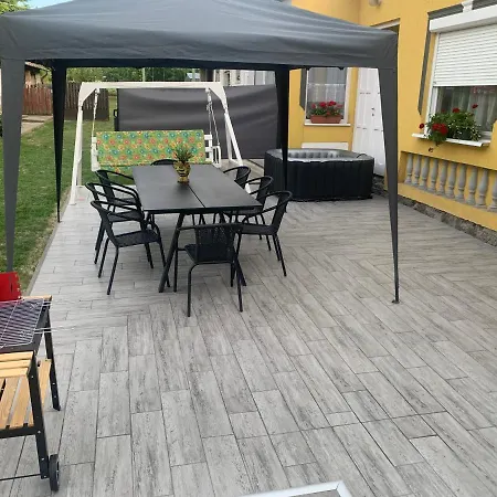 Appartamento Viktor Apartmanhaz Zamárdi