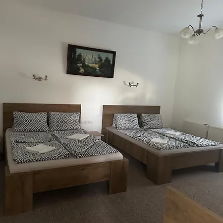 Viktor Apartmanhaz Apartament Zamárdi