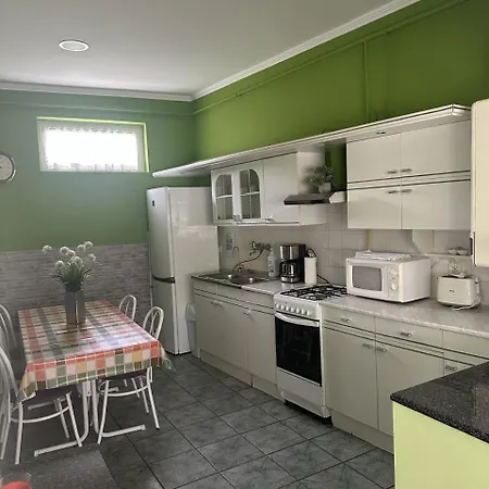 Daire Viktor Apartmanhaz Zamárdi