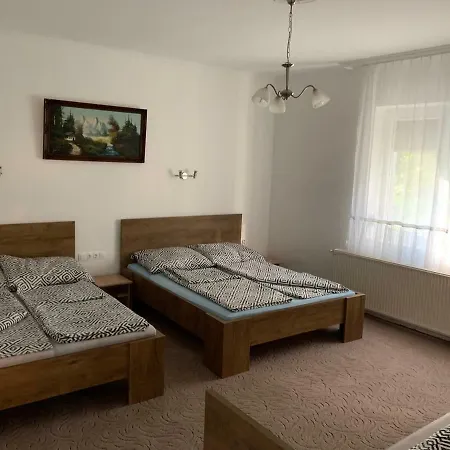 Viktor Apartmanhaz * Zamárdi