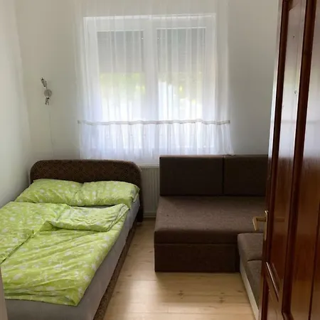 Appartamento Viktor Apartmanhaz *