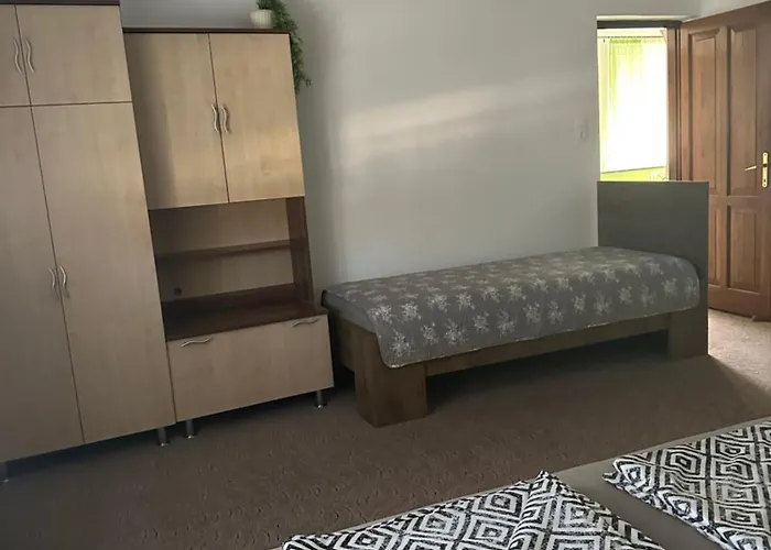 Viktor Apartmanhaz