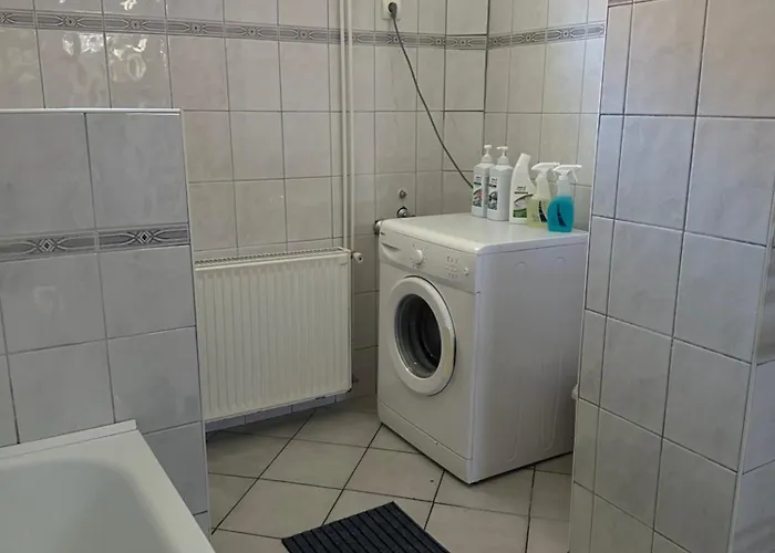 Viktor Apartmanhaz * Zamárdi