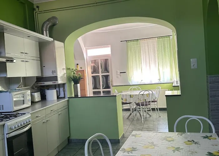 Apartament Viktor Apartmanhaz *